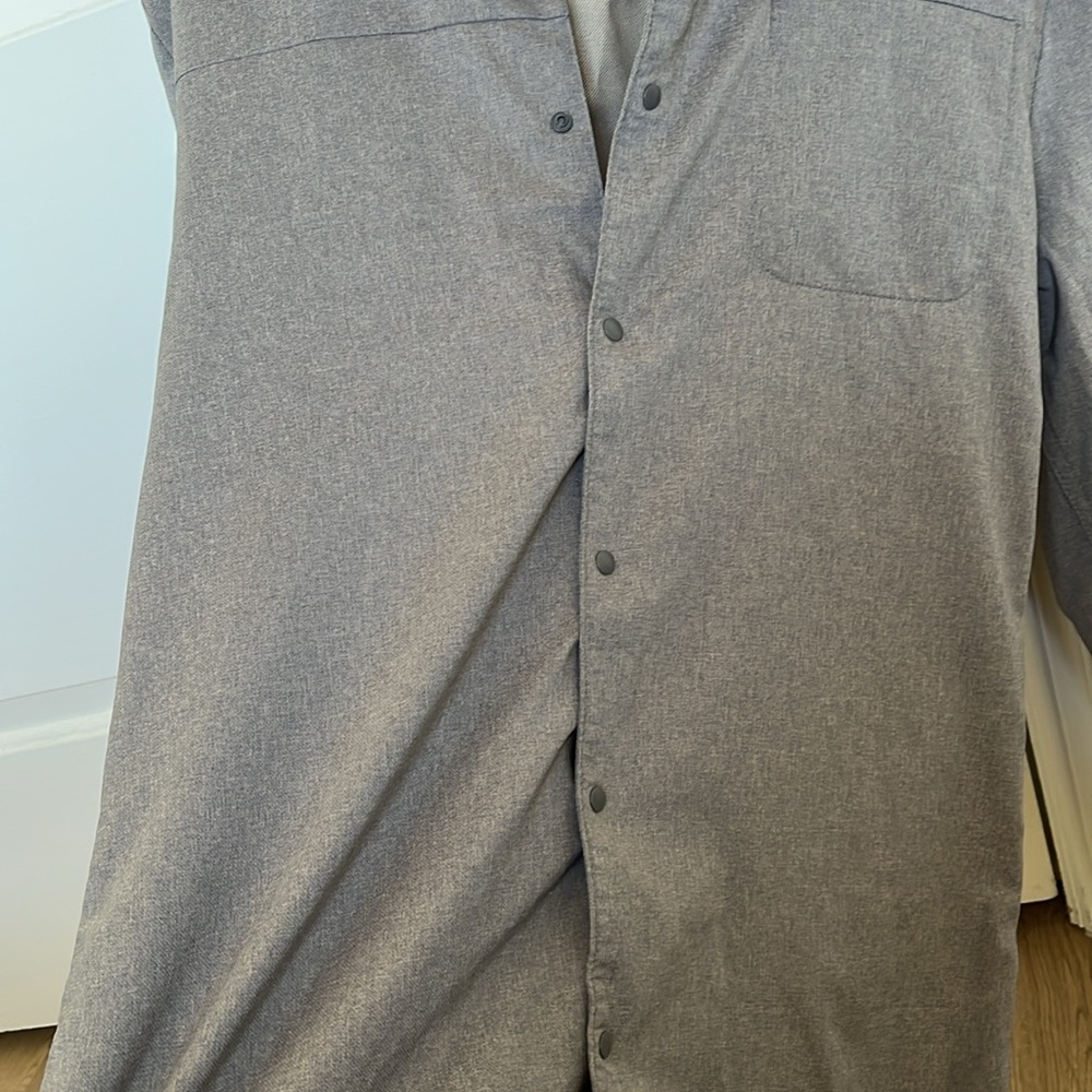 Buttoned shirt - Picture 5 of 7